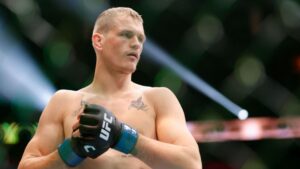 Ian Garry levou a melhor no UFC Kansas City