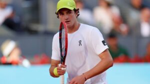 João Fonseca x Elmer Moller no Madrid Open.