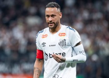 Neymar superou jogadores icônicos do futebol com esse recorde