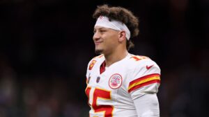 Patrick Mahomes, quarterback dos Chiefs na NFL, poderá vir ao Brasil.