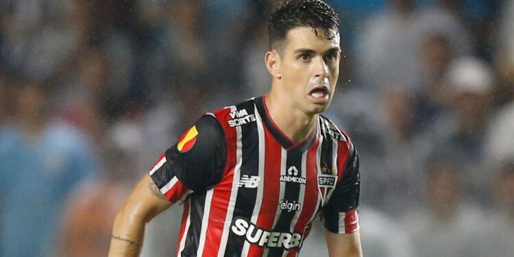 Oscar, Lucas Moura e mais desfalcam o São Paulo na Libertadores.
