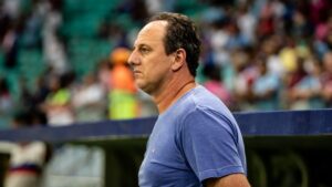 Rogério Ceni saiu irritado do jogo do Bahia