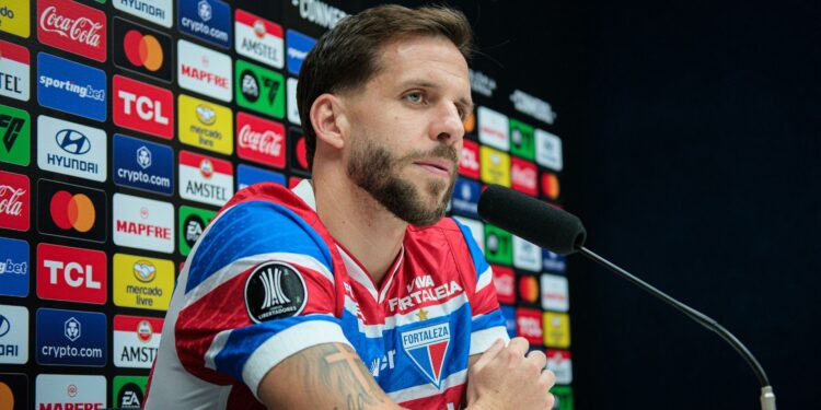 Sasha projeta estreia na Libertadores com o Fortaleza.
