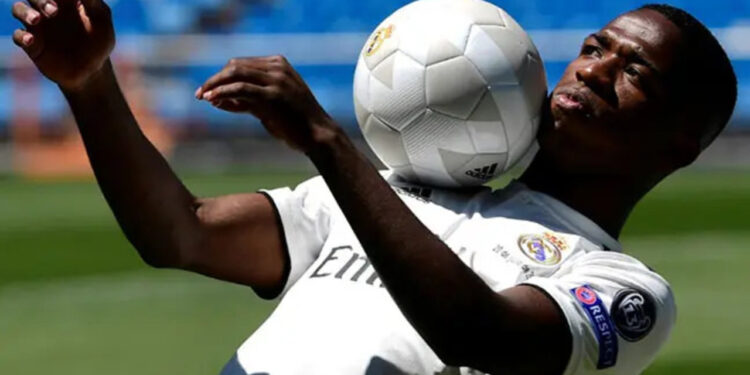 Como transferências milionárias afetam os clubes formadores