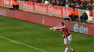 O lateral mais longo cobrado do futebol