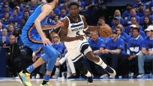 Anthony Edwards em ação contra o OKC
