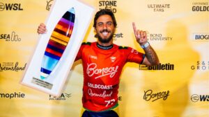 Filipe Toledo após título em Gold Coast