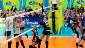 Finalistas da Superliga Feminina duelando na Copa do Brasil