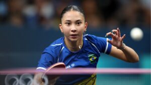 Giulia Takahashi estreou com vitória no Mundial de Tênis de Mesa
