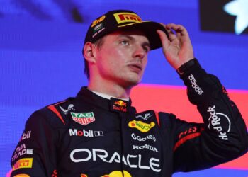Verstappen no pódio do GP da Arábia Saudita