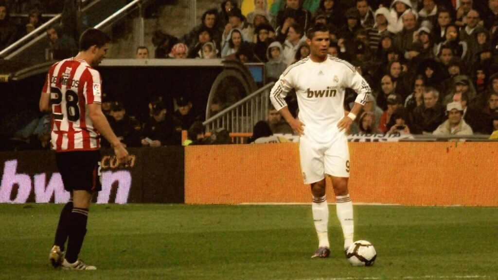 Como aumentar a força do seu chute no futebol