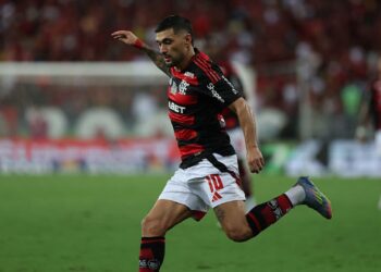 Giorgian de Arrascaeta, do Flamengo, durante partida contra o Bahia