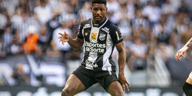 Lance de partida entre Ceará e Sport