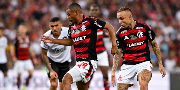 Gerson, do Flamengo, durante partida contra o Botafogo