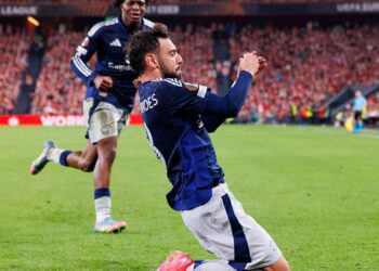 Bruno Fernandes, do Manchester United, comemora gol marcado contra o Athletic Bilbao