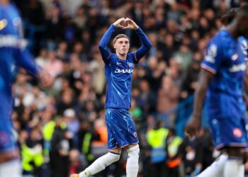 Cole Palmer, do Chelsea, comemora gol marcado contra o Liverpool
