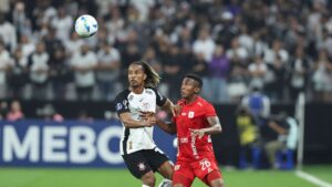 Lance de partida entre Corinthians e América e Cali