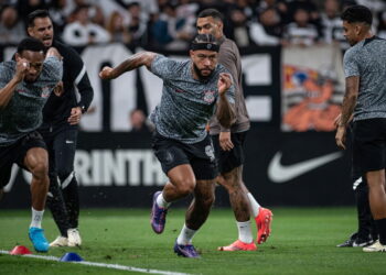 Uma lenda! Ele é o maior artilheiro da história do Corinthians