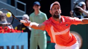 Novak Djokovic vence no Aberto de Genebra.
