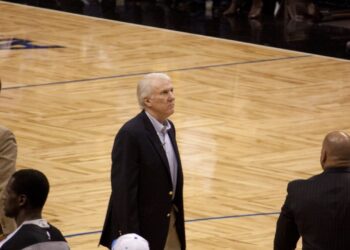Gregg Popovich - Créditos: Wikimedia Commons