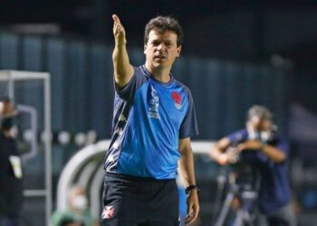 Fernando Diniz é o novo técnico do Vasco
