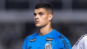 Gabriel Brazão salvou o Santos na Copa do Brasil.