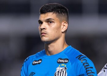 Gabriel Brazão salvou o Santos na Copa do Brasil.