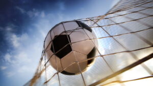 221 km/h? O chute que desafia a lógica e entra para a história do futebol!