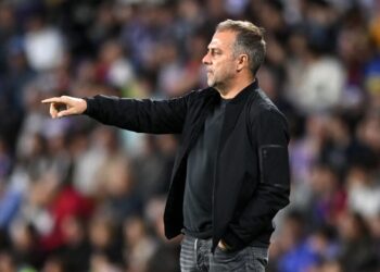 Hansi Flick, técnico do Barcelona, fala antes de decisão na Champions.