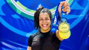 Jaqueline Almeida, multimedalhista no Jiu-Jítsu.