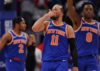 Knicks vão às semis de Conferência na NBA.