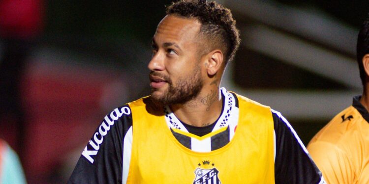 Neymar em campo pelo Santos.
