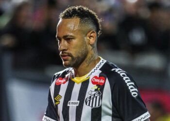 Neymar ainda não sabe se vai ficar no Santos
