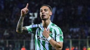Jogadores formados no São Paulo disputam finais europeias.