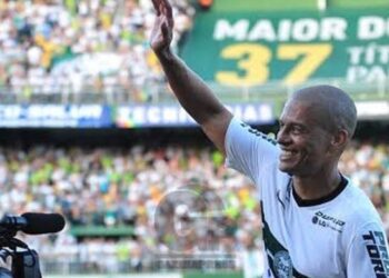 A histórica volta de Alex para o futebol brasileiro