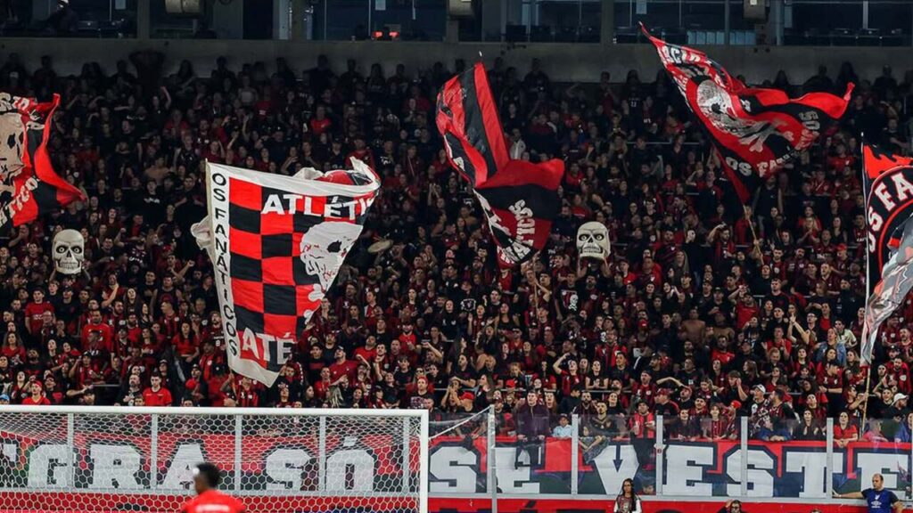 Como Athletico e Coritiba mudaram a história do futebol paranaense