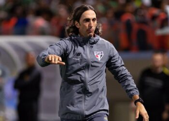 Luis Zubeldía, técnico do São Paulo.