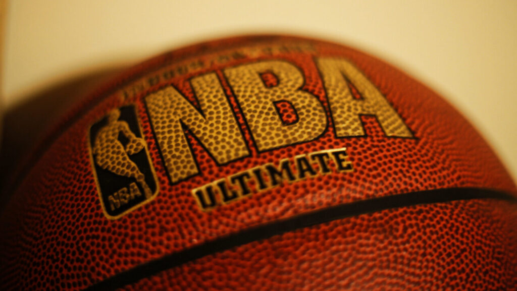 O recorde mais admirado da NBA continua imbatível