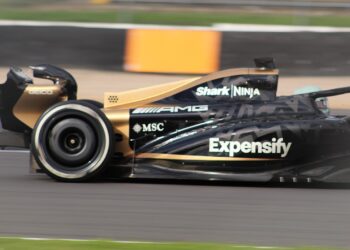 Filme da F1 se torna a maior bilheteria de esportes da história do cinema