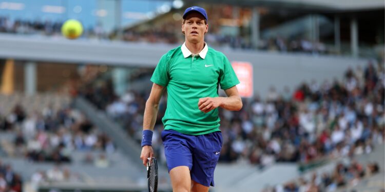 Jannik Sinner em Roland Garros
