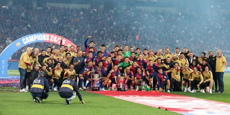 Barcelona campeão de LALIGA em 2024/25