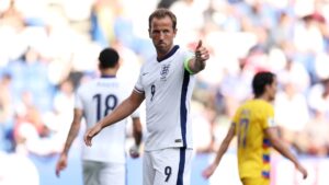 Harry Kane comemora gol da Inglaterra