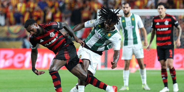 Lance de partida entre Flamengo e Espérance