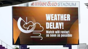 Jogo da Copa do Mundo de Clubes é é adiado por questões climáticas