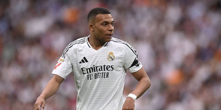 Kylian Mbappé, do Real Madrid, durante partida contra o Real Sociedad