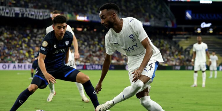 Lance de partida entre Al-Hilal e Pachuca