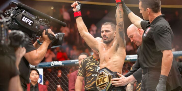 Alexandre Pantoja, lutador brasileiro de MMA