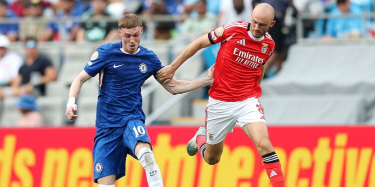 Lance de jogo entre Benfica e Chelsea
