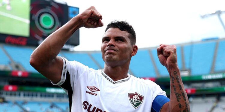 Thiago Silva, do Fluminense, comemora classificação