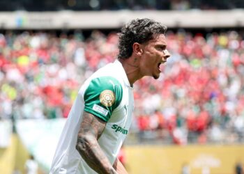 Ronald Ríos, do Palmeiras, durante partida contra o Al Ahly